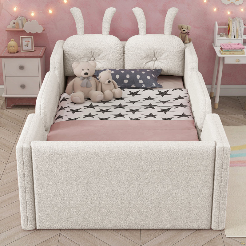 Très grand lit plateforme tapissier, beige