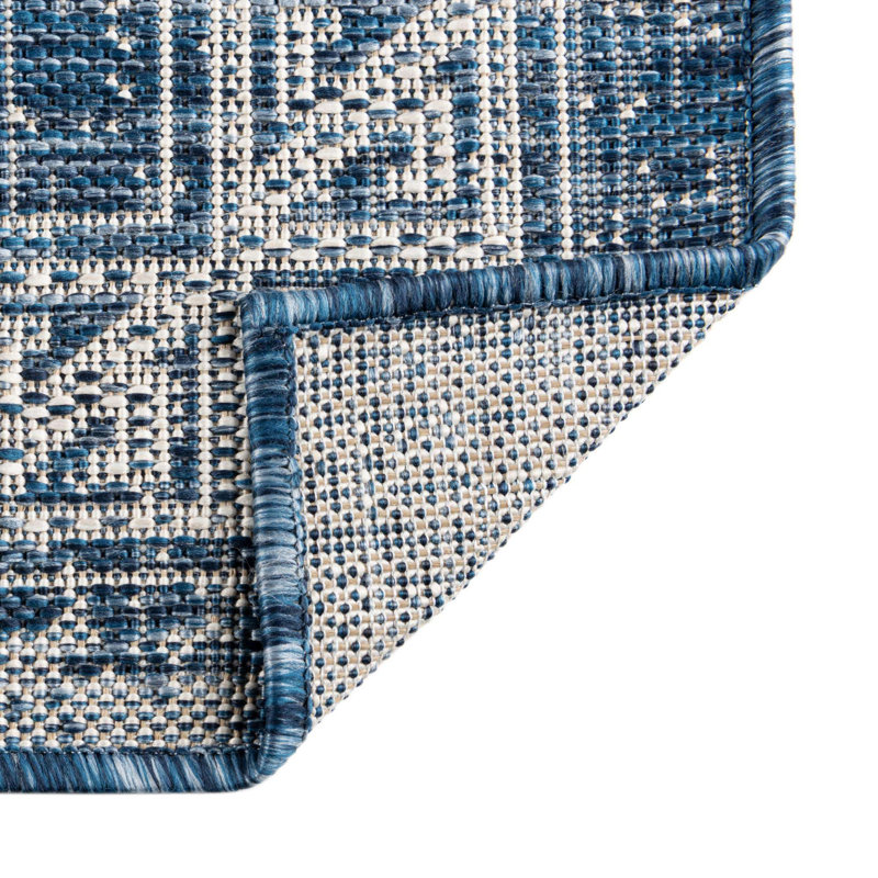 Amhlaidh Indoor / Outdoor Rug, Octagon 7'10" x 7'10"