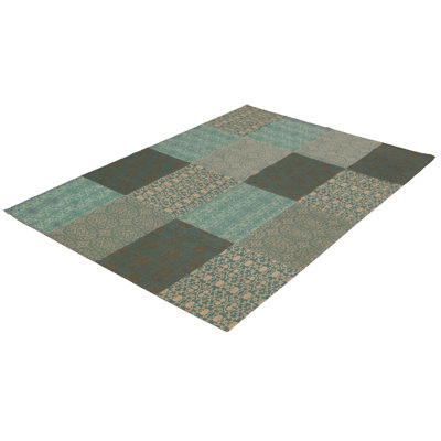 Amata Chenille Oriental Indoor Rug