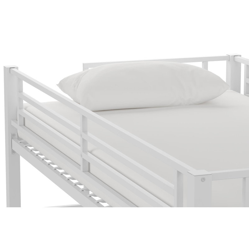 Lit plateforme simple en métal Aatif par Wade Logan®, Blanc