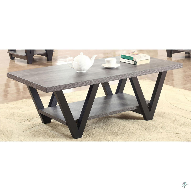 Table basse à pieds inclinés