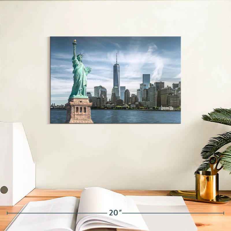 Statue Kavia Liberty, paysage urbain, H 8 po x l 12 po