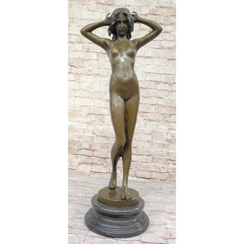 Sculpture nue en bronze Hot Pudalug