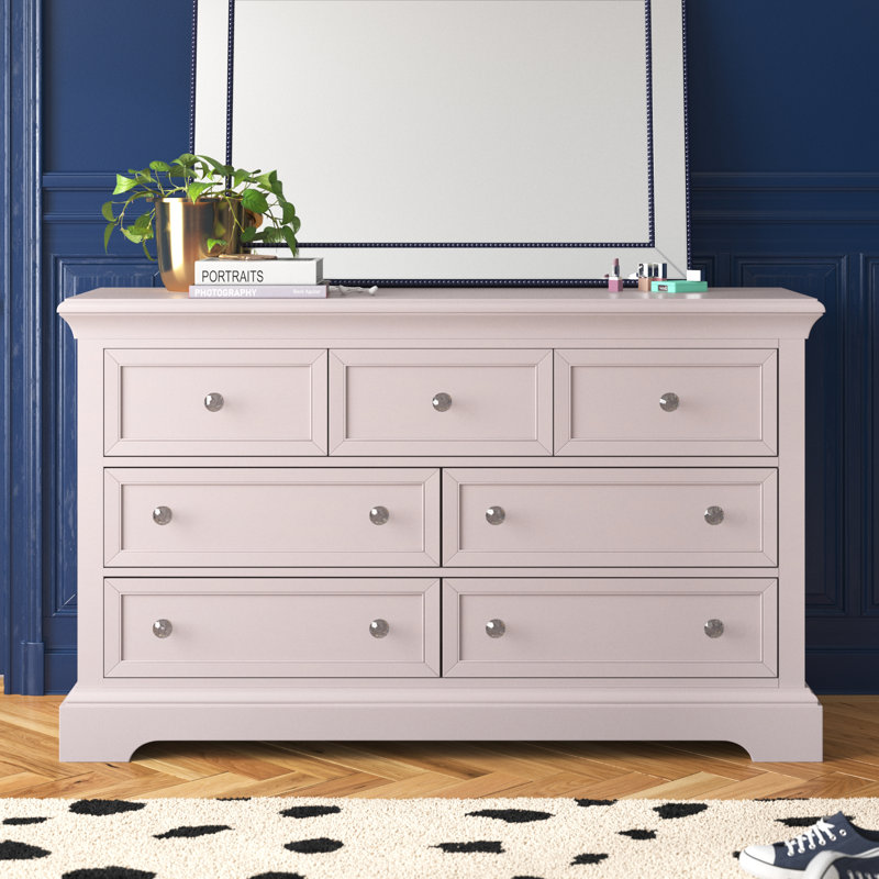 Susana 58'' W 7 - Drawer Dresser