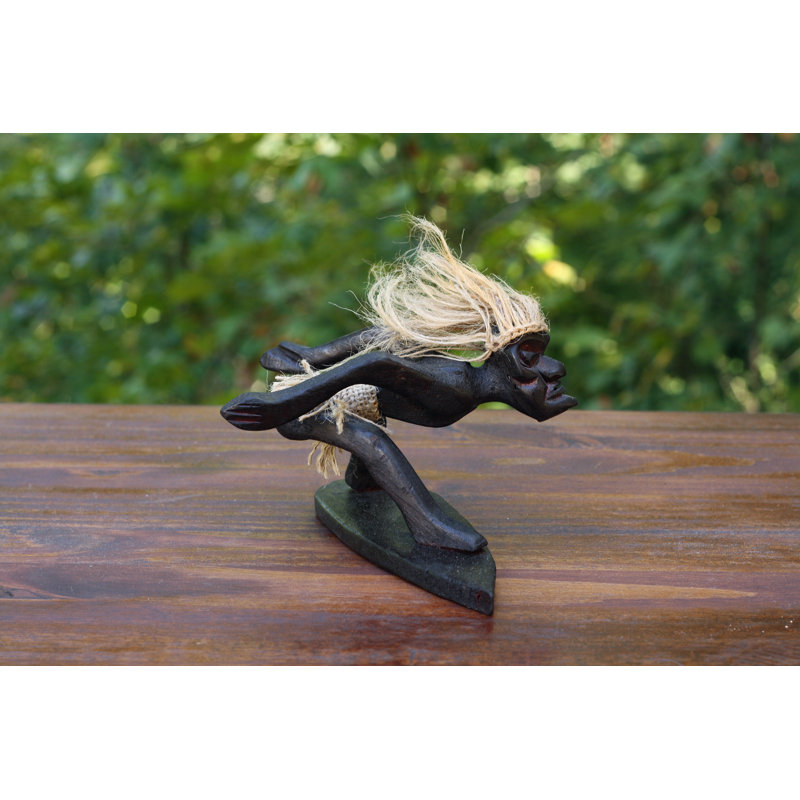 Aaidan Figurines & Sculptures
