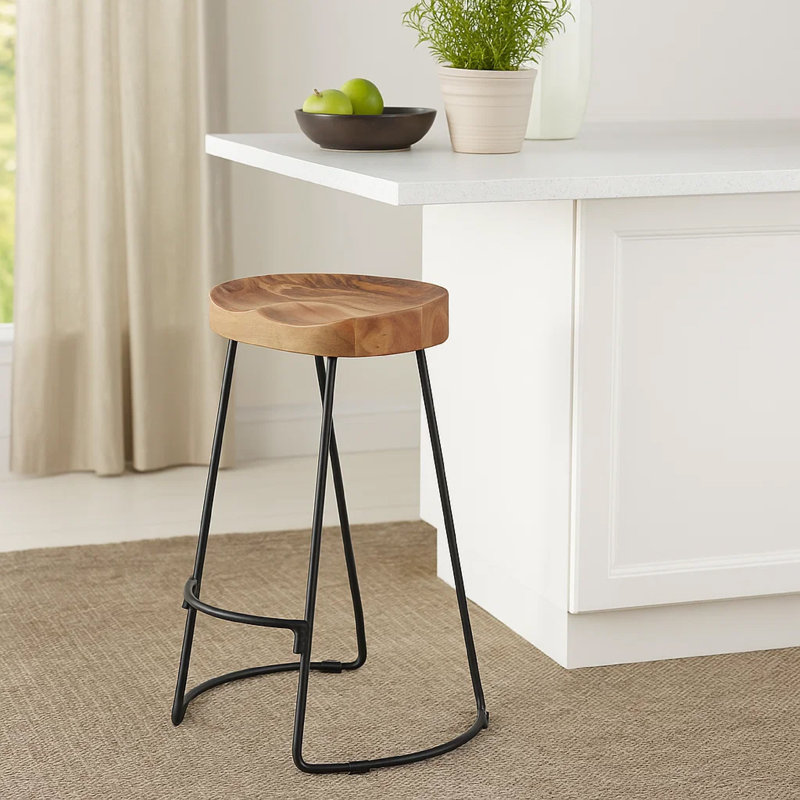 Tabouret en bois massif Hedden, Tabouret de bar (assise de 30 po de hauteur)