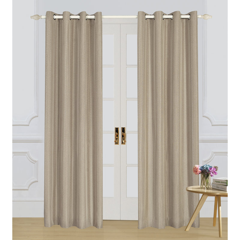 Rideau simple occultant et isolant avec œillets Sharrott, Taupe, l 55 po x L 95 po