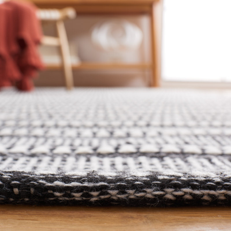 Black and Ivory Kilim Flatweave Striped 5' x 8' Area Rug