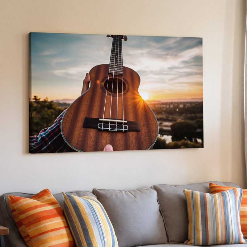 Toile, gros plan, vue sur un ukulélé en bois, art mural, main d'une personne avec un accent sur les cordes, H 30 po x l 30 po