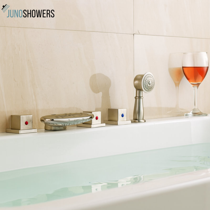 Robinet de baignoire romaine en nickel brossé avec pomme de douche à main Juno
