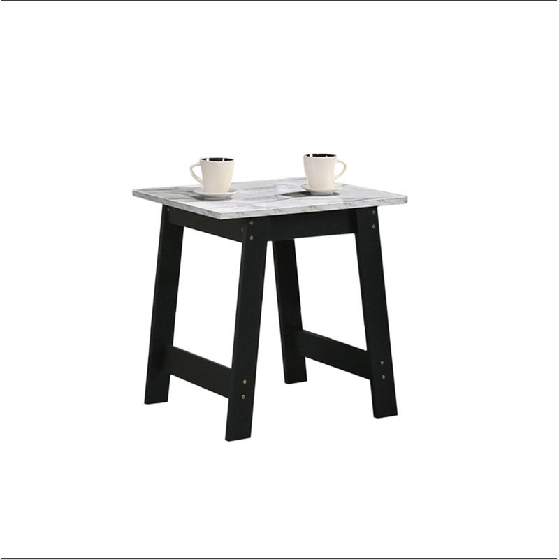 Table de bout noire l 19 po avec finition en faux marbre