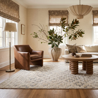Tapis de couloir intérieur moderne, beige crème.