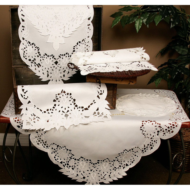 Classic Floral Cutwork Lace Table Runner