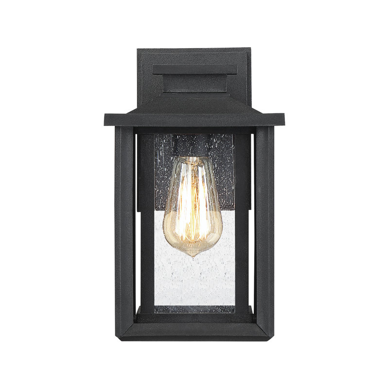 Lanterne murale d'extérieur Higuchi, H 11 po x l 6,75 po x P 7,75 po