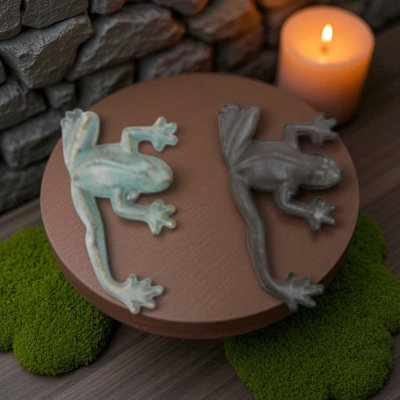Frog Iron Garden Statue