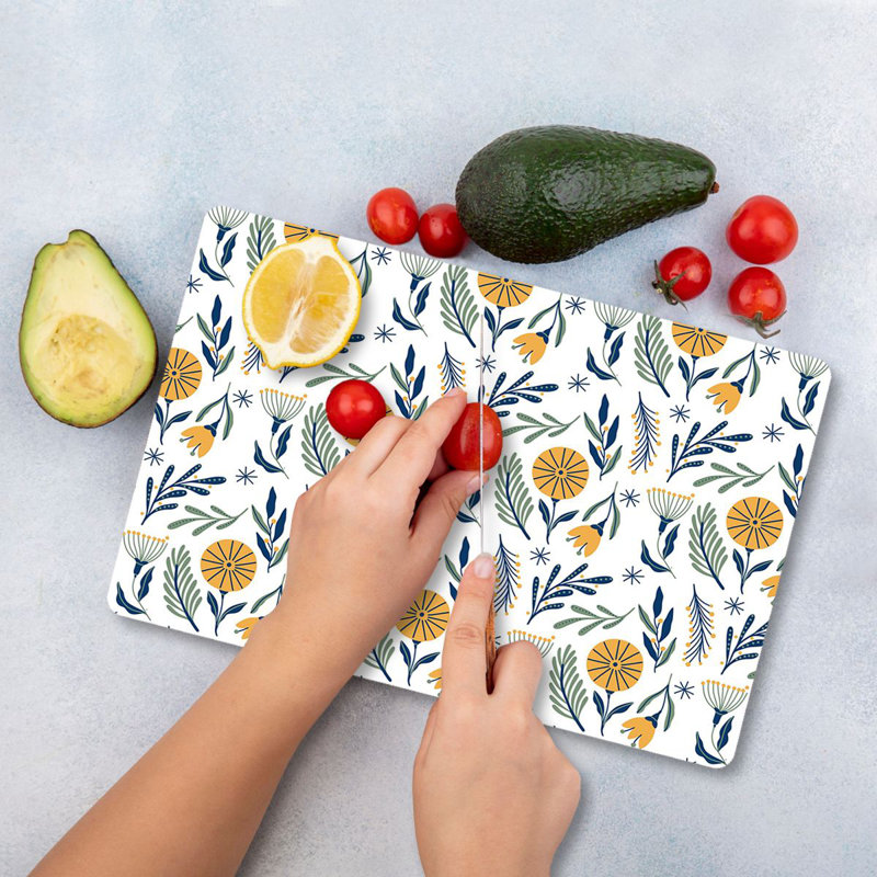 Planche à découper en verre trempé de qualité supérieure, 9,8 po x 13,8 po | Pieds en silicone 100% antibactériens, faciles à nettoyer et antidérapants | Cuisine durable indispensable pour une préparation sécuritaire des aliments, design élégant et fonctionnel
