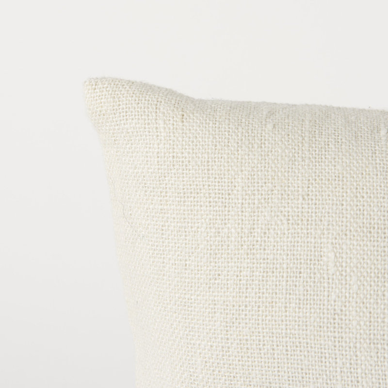 Coussin Shaggy, Ivoire / rayures grises, H 18 po x l 18 po