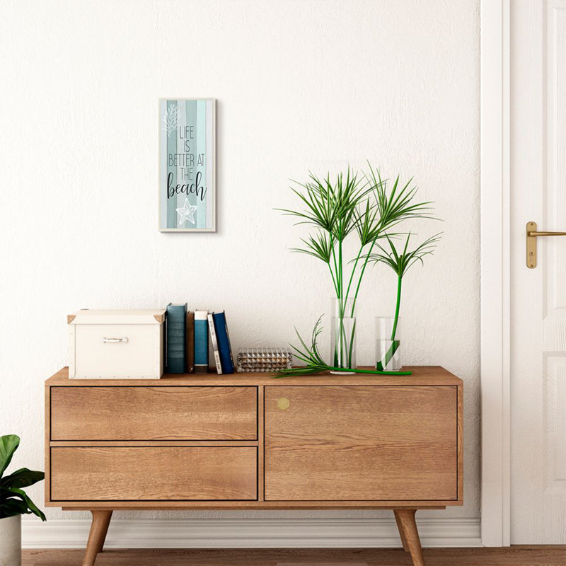 «Life is Better Beach Inspirational Word Wood Texture Design», impression sur toile, H 17 po x l 7 po x P 0,5 po