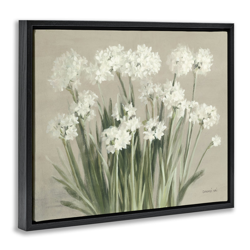 «Snowy Floral» par Danhui Nai, H 25 po x l 31 po, Cadre flottant noir de jais