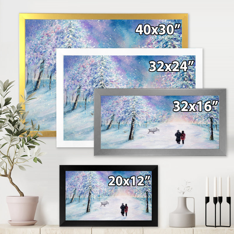 Couple dans un parc pendant un hiver enneigé - cadre photo sur toile, H 16 po x l 32 po x p 1 po, Toile avec cadre argenté