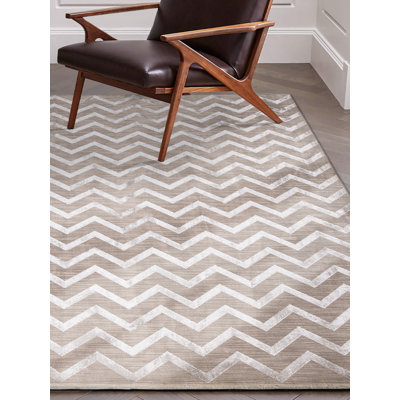 Reman Rectangle Chevron Indoor / Outdoor Area Rug