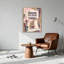 Prêt pour ce qui s'ouvre, collage mauve avec porte et clé-133466993