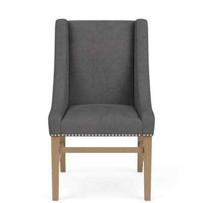 Chaise Therrien