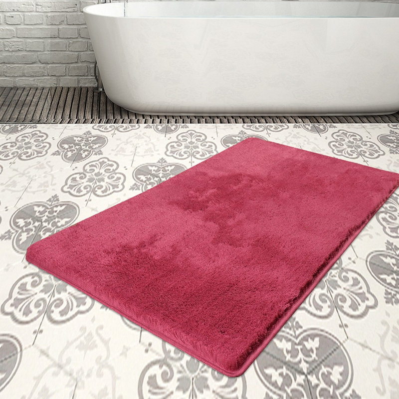 Tapis de bain luxueux en acrylique fuchsia, 31,5 po x 55,1 po | 100% acrylique, hauteur des poils: 0,7 à 1,2 po | Antibactérien et antidérapant dessous | Lavable à la machine, facile d'entretien, doux et durable pour le confort de la salle de bain