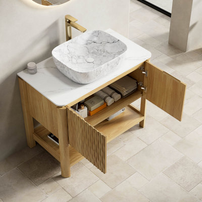 Meuble-lavabo 36 po, armoire de rangement autoportante en contreplaqué avec 2 portes en bambou texturé et tablette ouverte, vasque en céramique à motif marbré et plateau en pierre frittée blanc de Carrare