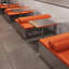 Banc rembourré en similicuir de style industriel