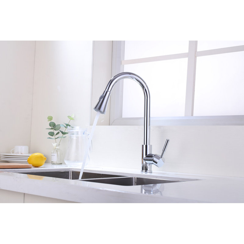 Pull Down Single Handle  Kitchen sink Faucet in Chrome, Chrome