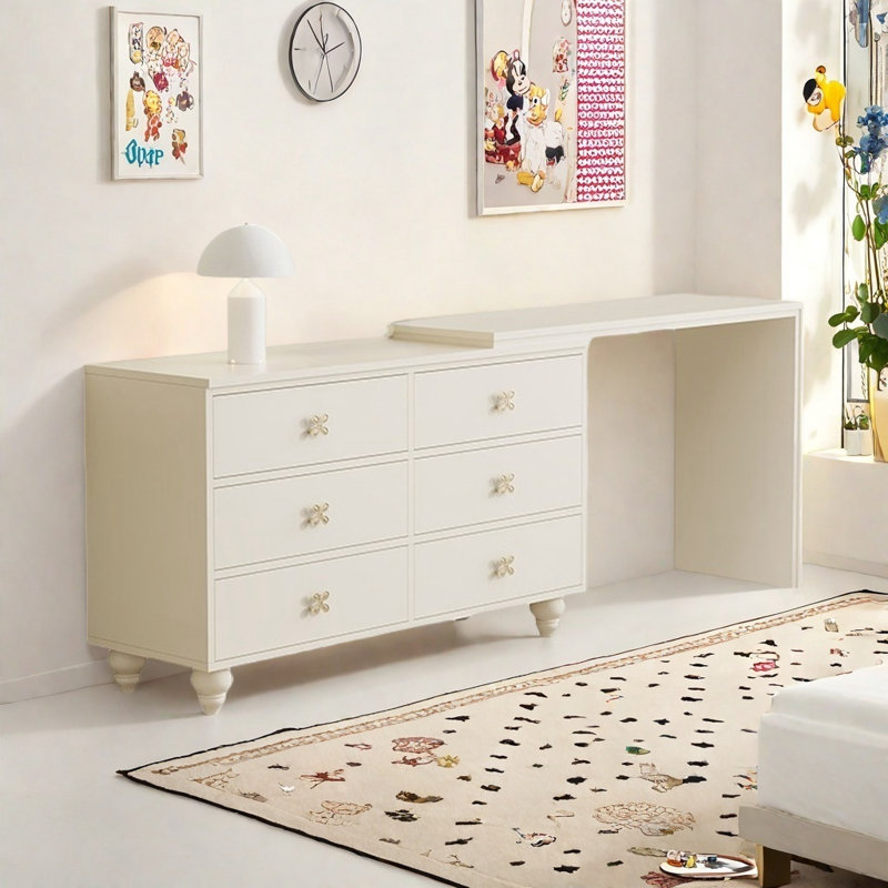 Ruthton, Cream White