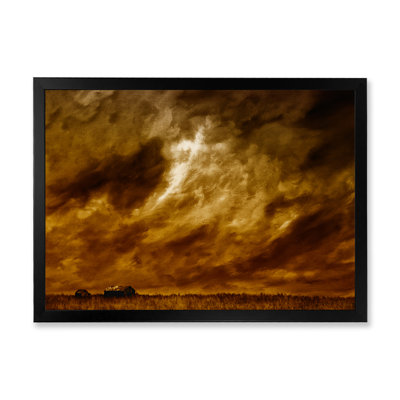 «Desert Farmhouse Under Cloudy Sky In Washington II» - photographie sur toile