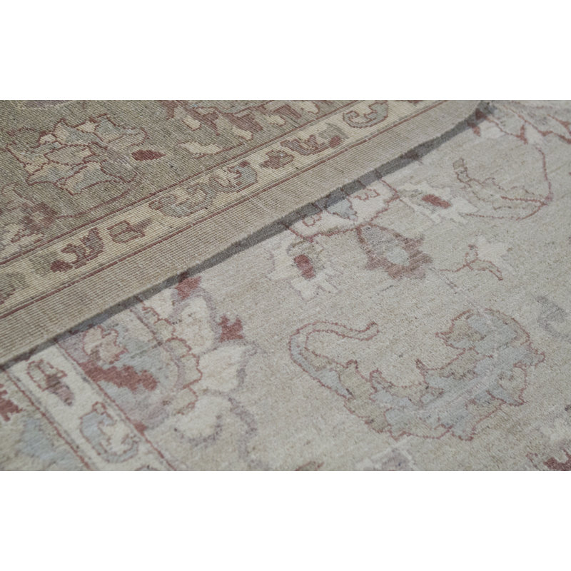 Hand-Knotted High-Quality Light Green Area Rug