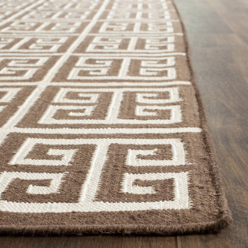 Chale Hand Woven Flat Weave Banana Silk/Wool/Cotton Geometric Rug in Brown/ivory, Runner 2'6" x 7'