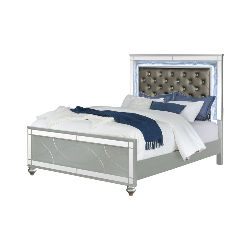 Ensemble de chambre à coucher à panneau argenté avec éclairage DEL Legrande Gabriellia_4 pièces, Grand