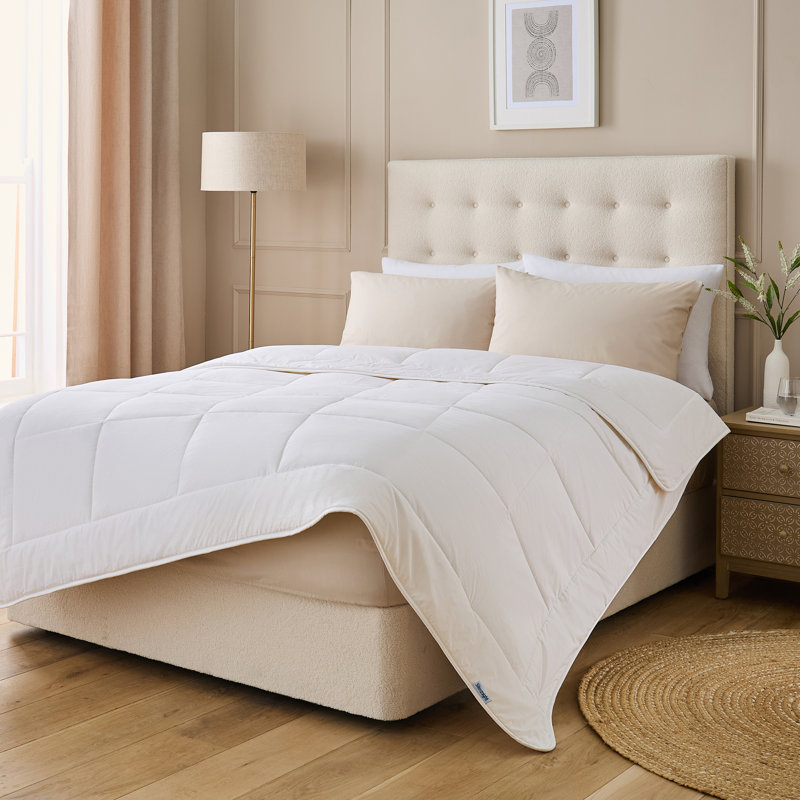 Silentnight Luxury Natural Wool Lightweight Duvet Temperature Regulating with Pure Cotton Cover, Double
