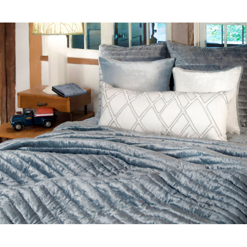 Channel Velvet Quilt, Mineral, King Quilt