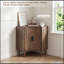 Armoire d'angle avec portes coulissantes et tablettes réglables