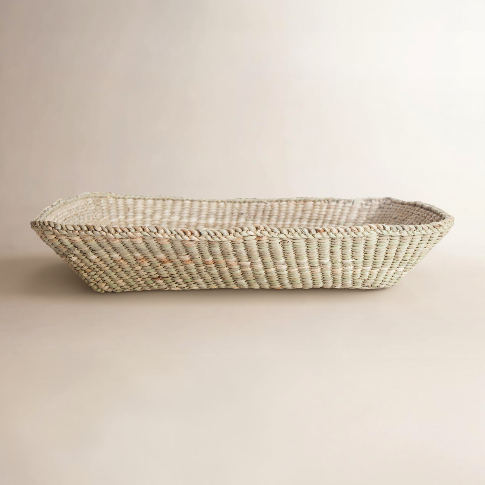 Woven Natural Grass Tray - Set of 1
