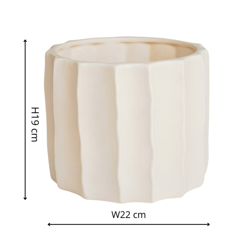 Kew Organic Ripple Planter, 19cm H x 22cm W x 22cm D