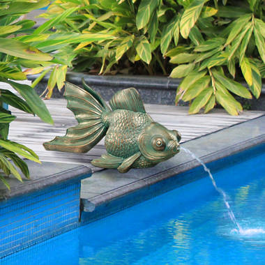 Design Toscano Medium Leaping Spitting Frog Cast Garden Statue