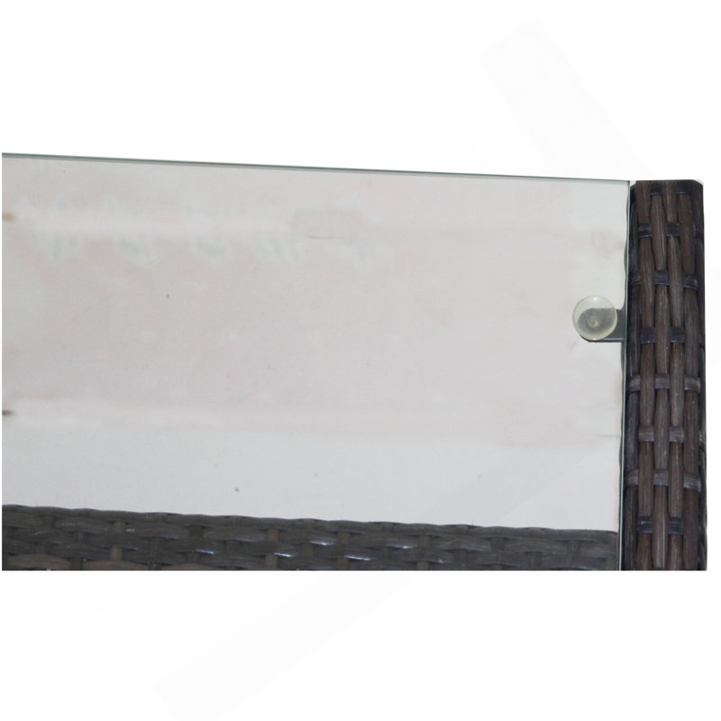 Table basse pour l'extérieur avec mobilier en verre trempé transparent
