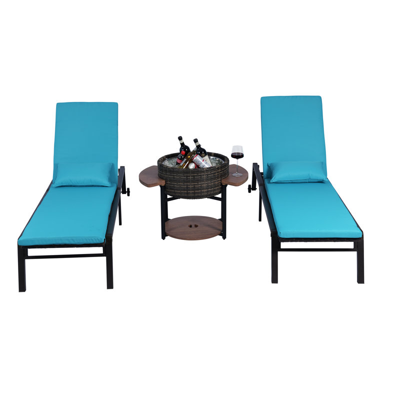 Chaise longue d'extérieur en métal Fumitoshi