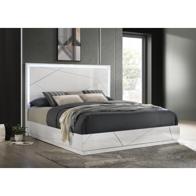 White/Gray Line King Bed