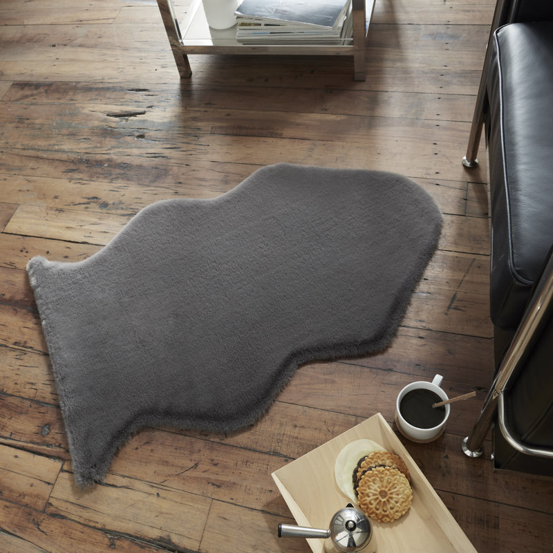 Kishmar Standard Grey Indoor Rug