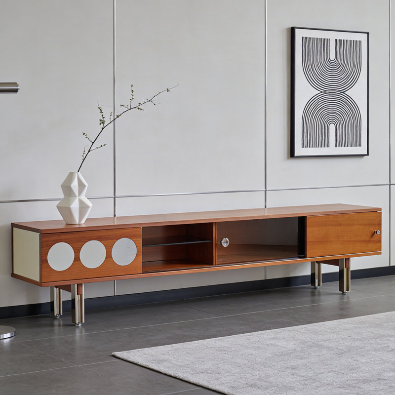 Meuble télé de style français médiéval, 16.5"H x 86.6"L x 12.6"W