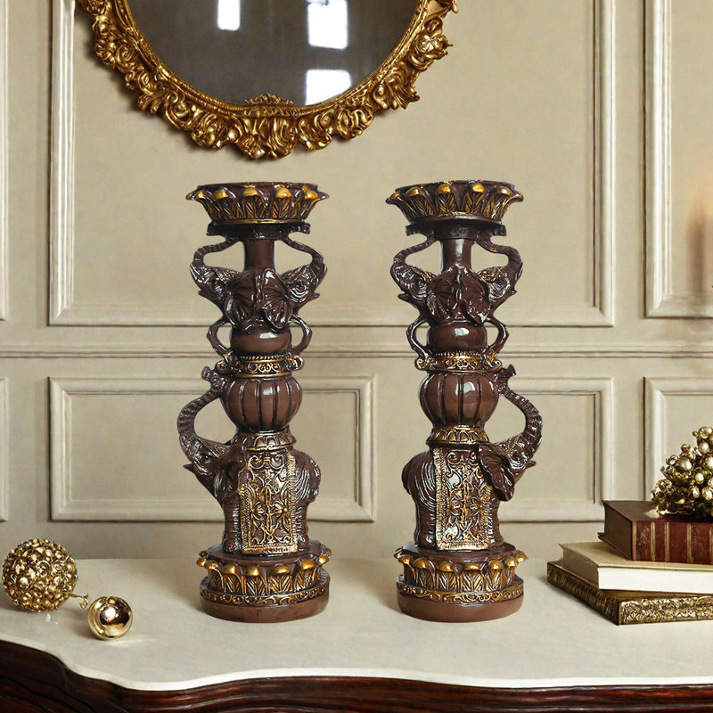 Un ensemble de chandelles 2 pièces, convenant à la décoration de la maison et à la décoration de table de fête