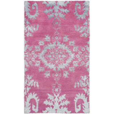Tapis ikat en laine / viscose / coton noué à la main Stone Stone rose / blanc