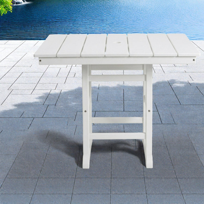 Spacieuses tables de patio en PEHD, blanc moderne de 37,8 pouces pour les repas en plein air